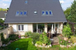 Erdgeschoss Wohnung mit Garten